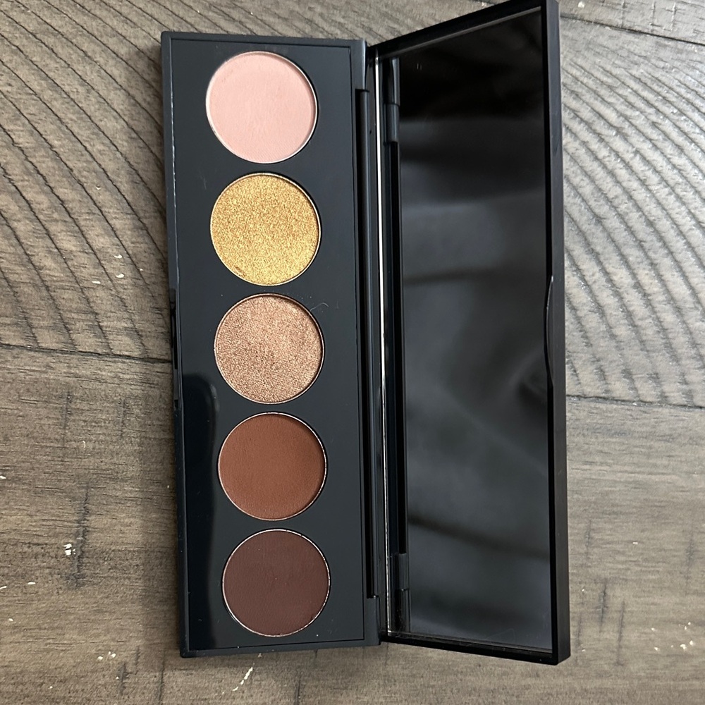 Bobbi Brown Eyeshadow Palette - Pink, Gold, and Brown Tones